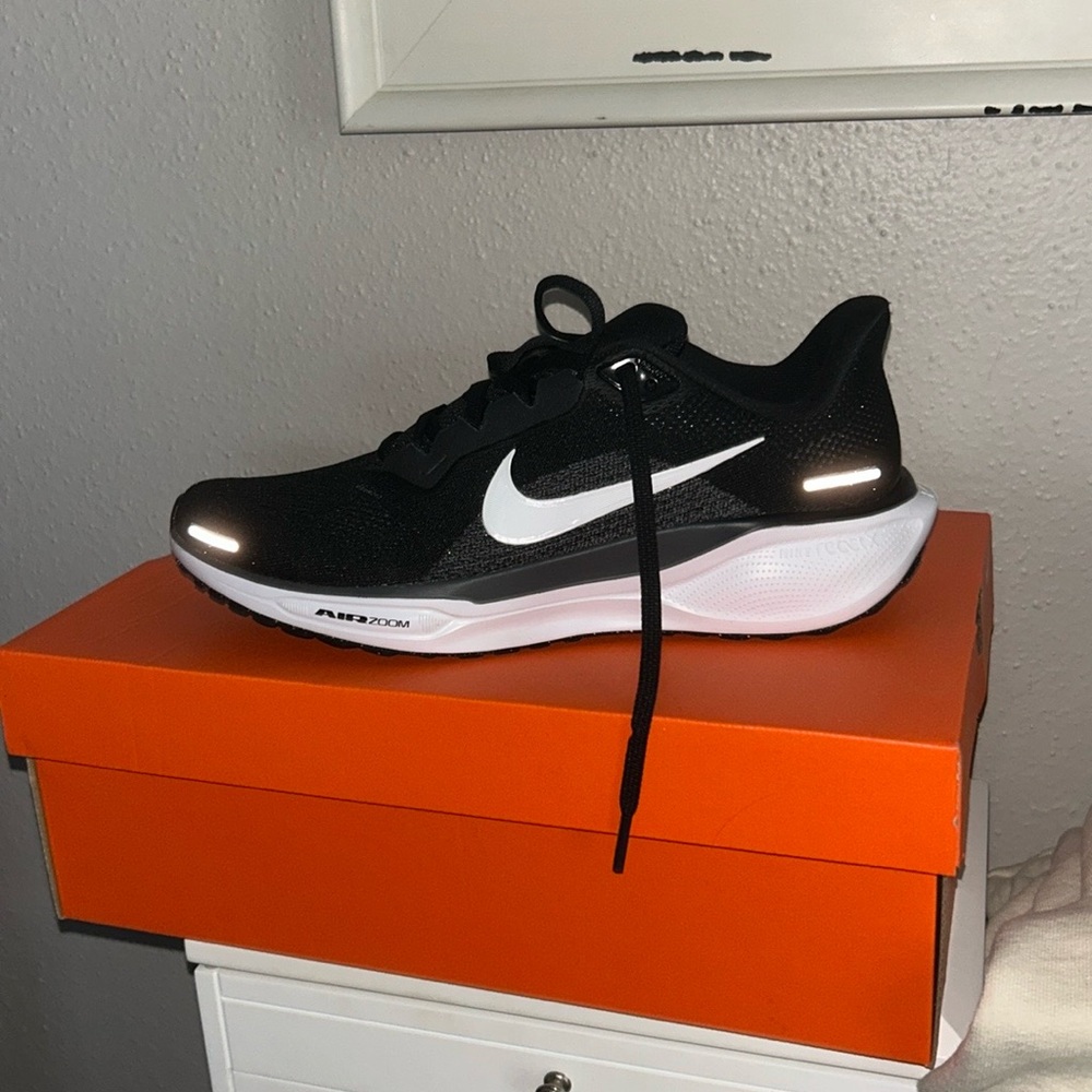 Nike Air Zoom Pegasus 41 Black and White Sneakers